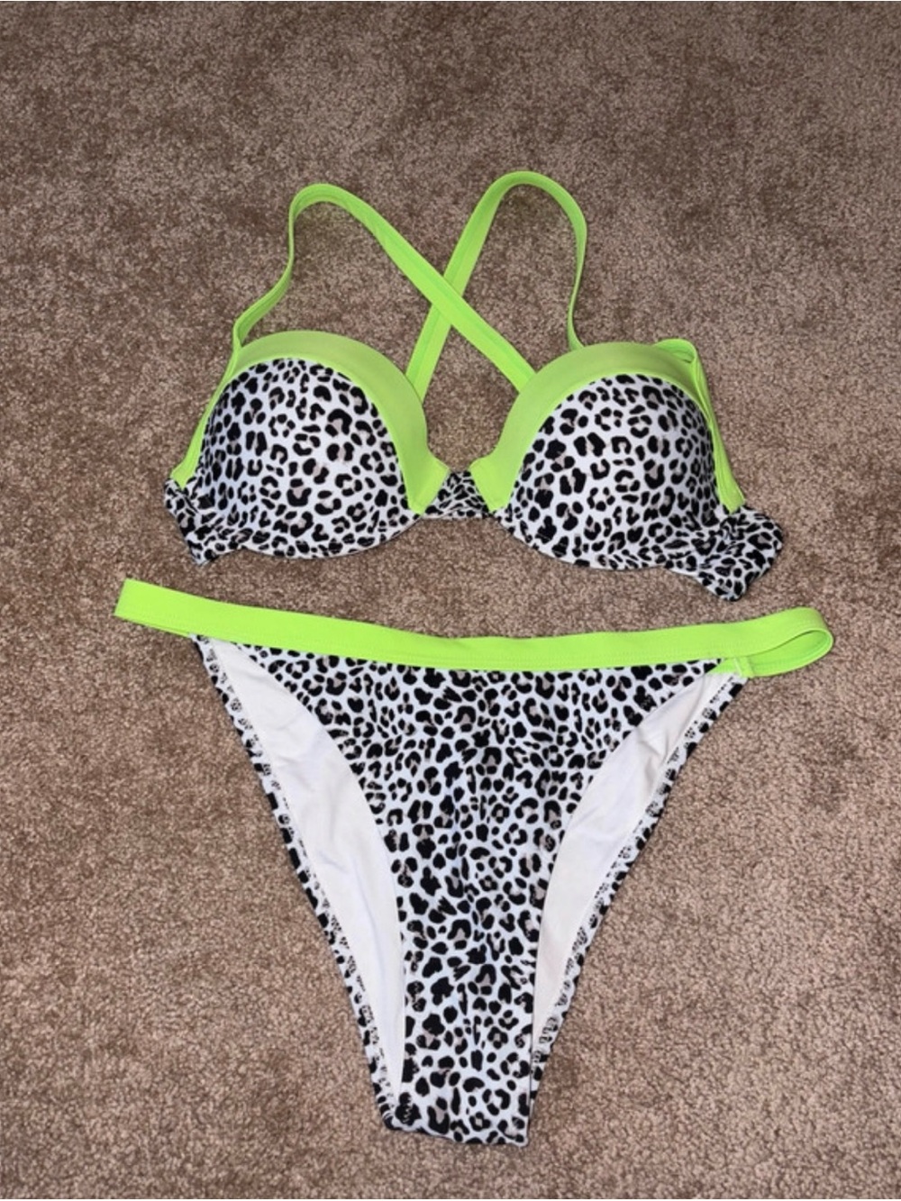 Cupshe Leopard Print Bikini with Neon Lime Trim